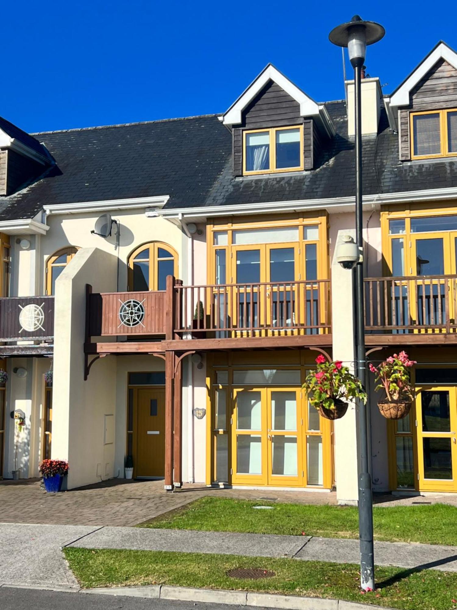 Shannonside - Stylish 5 Bed Marina Home & 40Ft Mooring Termonbarry Екстер'єр фото