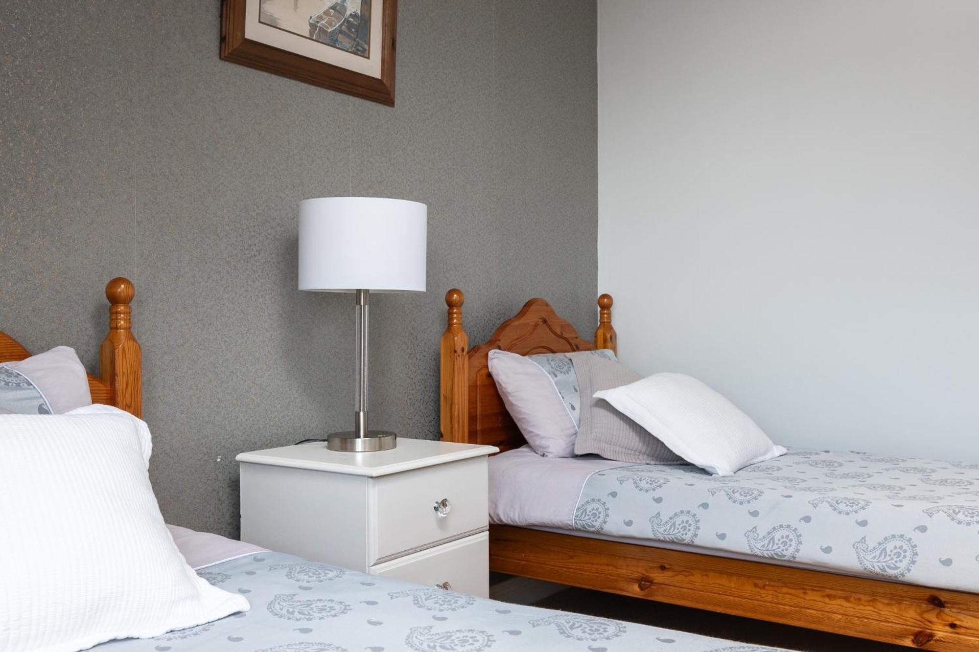 Shannonside - Stylish 5 Bed Marina Home & 40Ft Mooring Termonbarry Екстер'єр фото